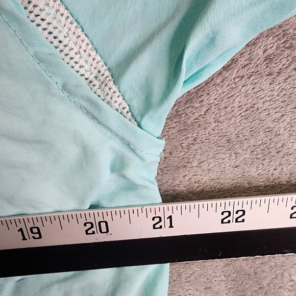 Mens Blue Spicy Tuna Shirt Pompano Beach Florida Button Down Short Sleeve Size M - Picture 9 of 11